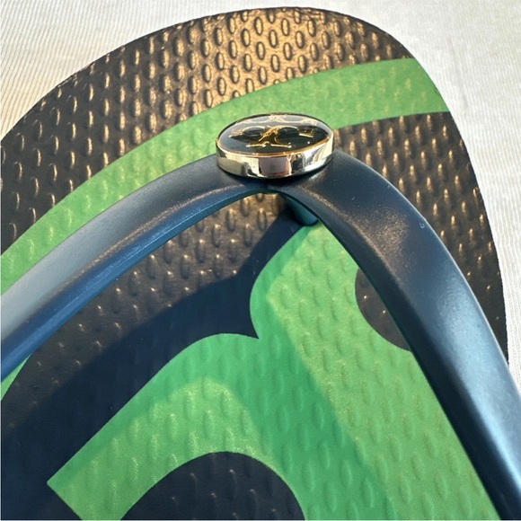Tory Burch Black and Green Logo Flip Flops 7 - Picture 11 of 13